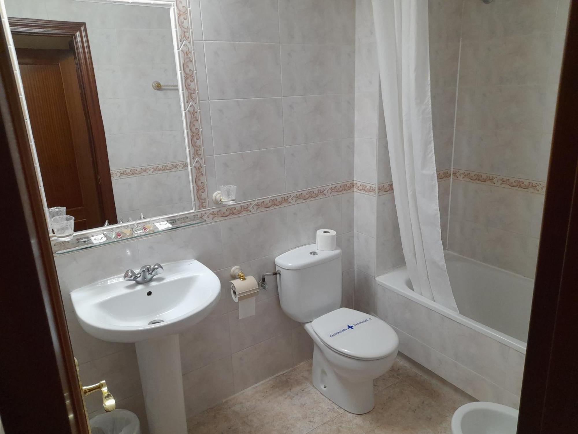 Hostal San Roque Guadalajara Dış mekan fotoğraf