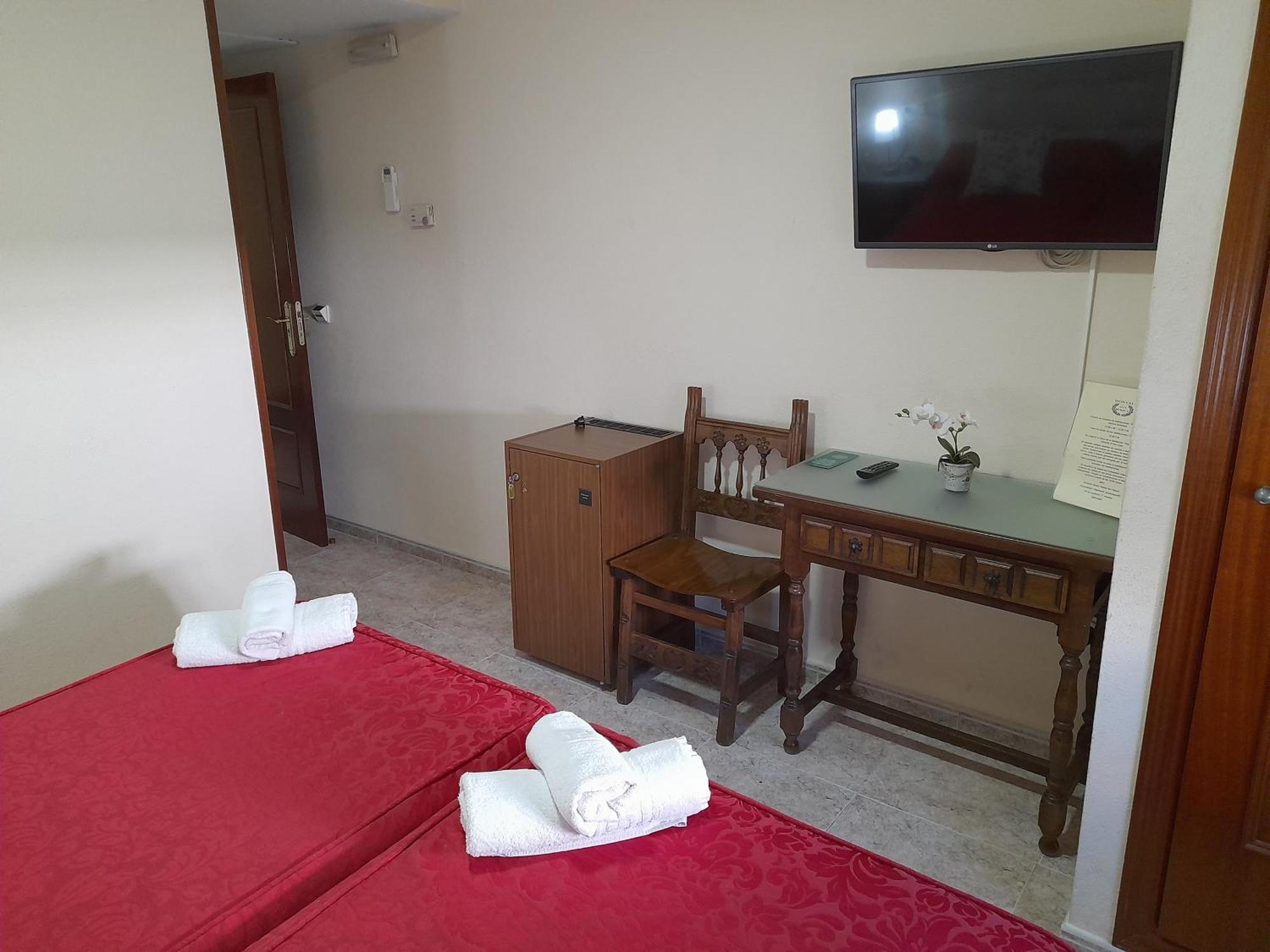Hostal San Roque Guadalajara Dış mekan fotoğraf